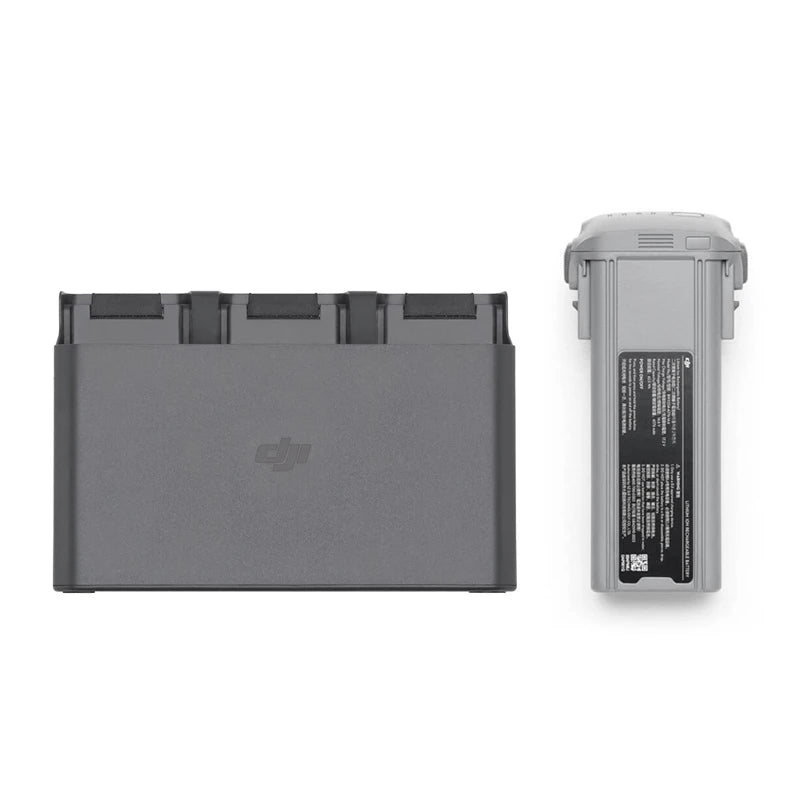 Batería de vuelo inteligente DJI Air 3S con capacidad de 4276 mAh proporciona 45 minutos de autonomía de vuelo.