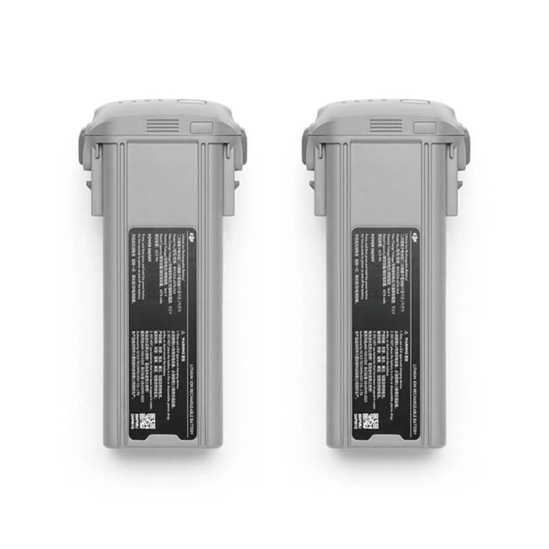 Batería de vuelo inteligente DJI Air 3S con capacidad de 4276 mAh proporciona 45 minutos de autonomía de vuelo.