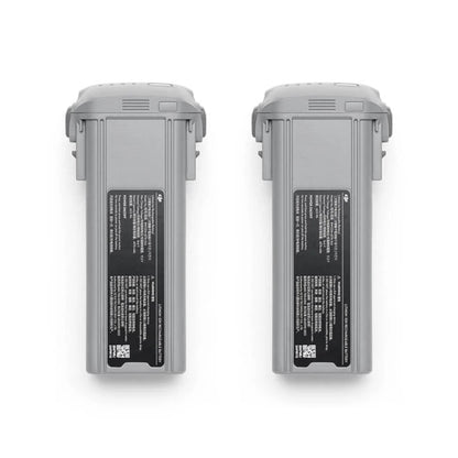 Batería de vuelo inteligente DJI Air 3S con capacidad de 4276 mAh proporciona 45 minutos de autonomía de vuelo.
