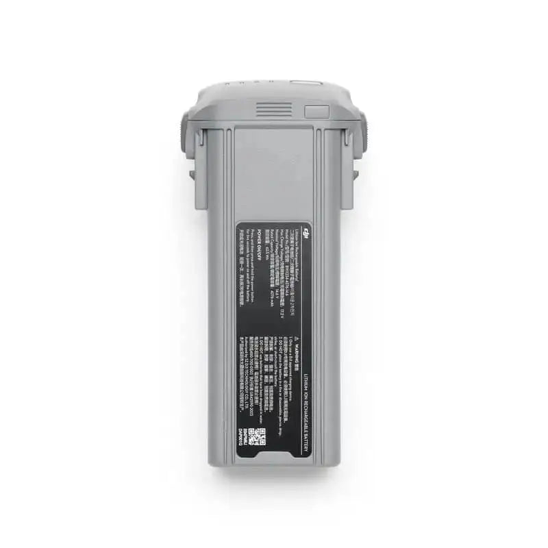 Batería de vuelo inteligente DJI Air 3S con capacidad de 4276 mAh proporciona 45 minutos de autonomía de vuelo.